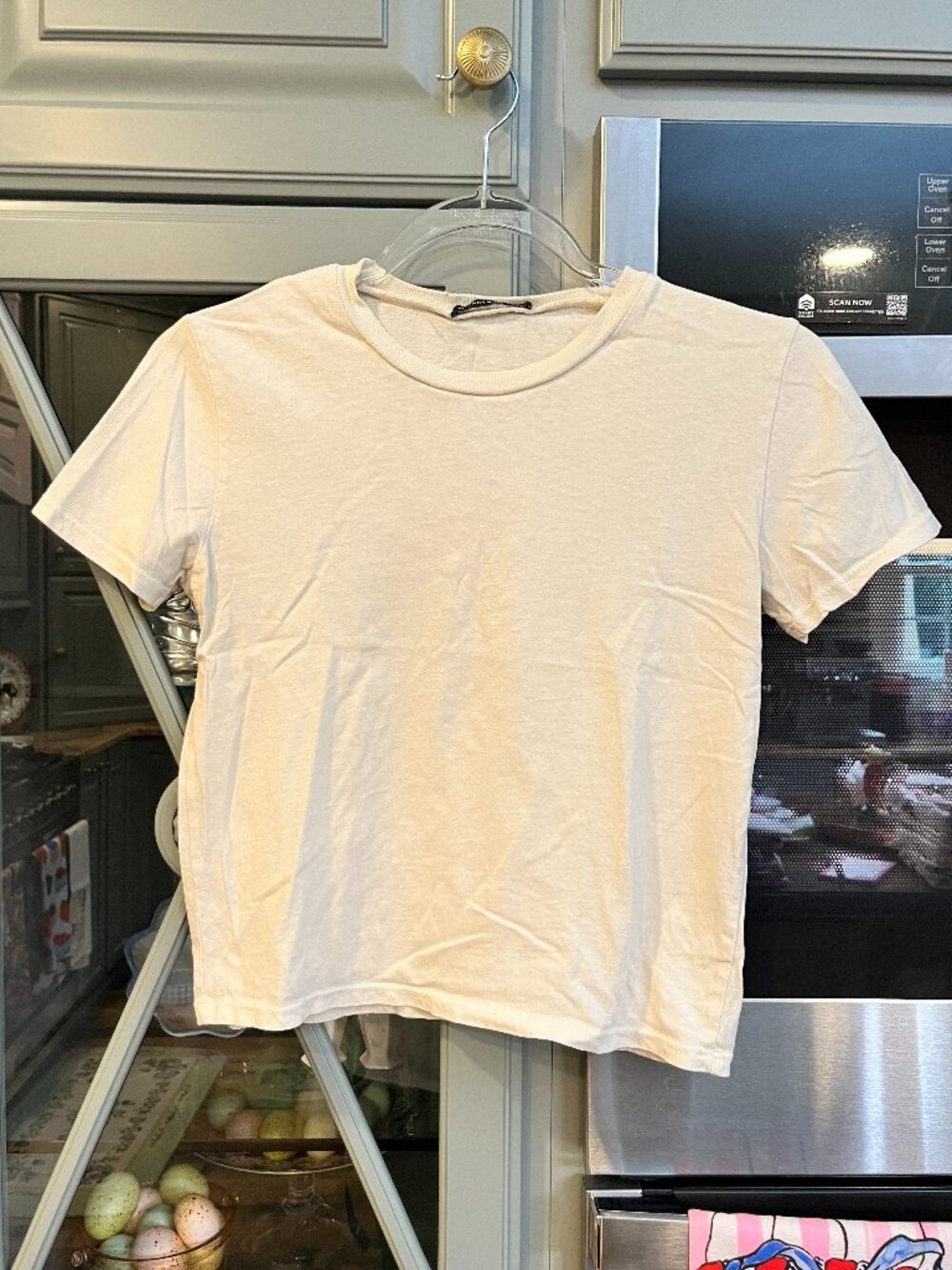 Brandy Melville Tee Cropped Minimalist Layering Cream Neutral
